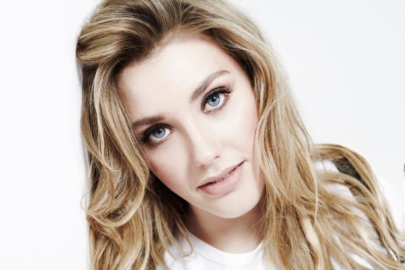 'Ghost' Hitmaker, Ella Henderson Releases Debut Album, Chapter One in America January 13